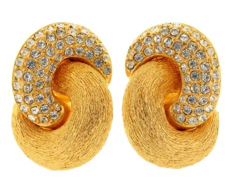 Costume jewellery. A pair of Christian Dior ear clips, 29mm Good condition