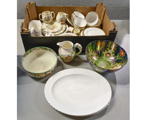Miscellaneous ceramics, including Royal Doulton Royal Gold pattern part tea service, Wedgwood ginger jar, Bunnykins and other