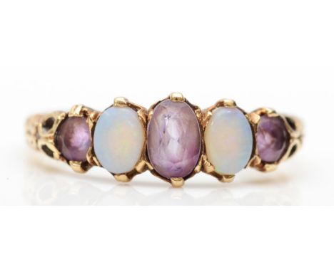 A 9ct gold opal and amethyst five stone ring,  S, 2.3gm. 