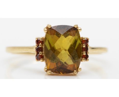 A 14ct gold green stone dress ring, O, 2.4gm. 