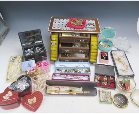 A Selection of Silver and Costume Jewellery including a sliver hinged bangle and rings, gold plated jewellery, etc.