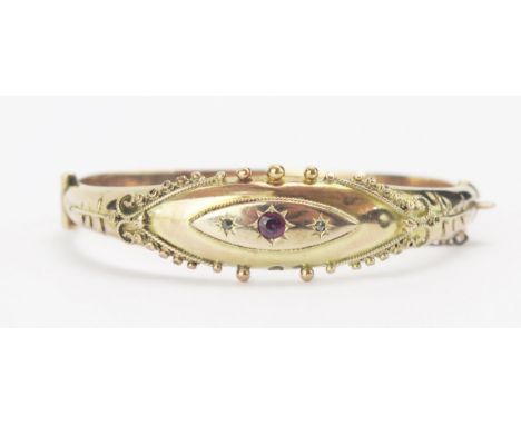 A 9ct Gold, Garnet and Rose Cut Diam and Hinged Bangle, c. 18cm, Birmingham 1919, maker/sponsor S&amp;P, 12.19g
