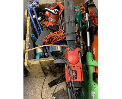 GARDEN ELECTRICALS - a mixed quantity to include Makita and other hedge trimmers, Black &amp; Decker chain saw, pipe bender, 