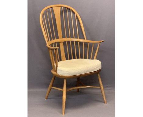 LIGHT ERCOL WINDSOR STYLE ARMCHAIR - with hoop back, crinoline type stretcher and removable upholstered seat pad, 109.5cms H,