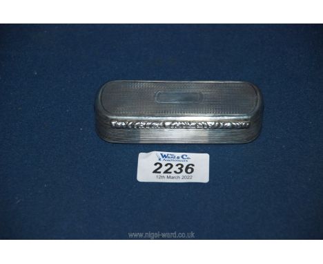 Attributed to Edward Smith, a late George III silver snuff box with engine turned decoration gilt interior and foliate clasp.