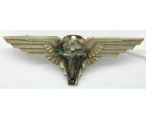 WWII Free French Paratroopers beret badge. P&amp;P Group 1 (£14+VAT for the first lot and £1+VAT for subsequent lots) 