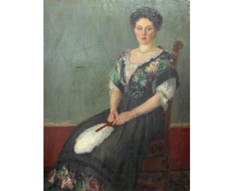 Portrait: einer Dame mit Federfächer. Öl auf Lwd., um 1900, ca. 130 x 100 cm. Opulent gerahmt.  Bildnis einer Dame im florale