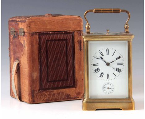 A LATE 19TH CENTURY FRENCH REPEATING CARRIAGE CLOCK WITH CENTRE SECONDS the brass corniche case enclosing a 70mm porcelain di