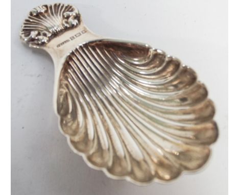 Hallmarked silver shell shaped caddy spoon