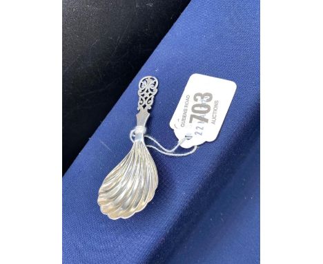 SILVER CADDY SPOON WITH FLUTED BOWL, B'HAM 1911 BY E &amp; CO, 15g
