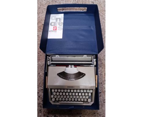 ANTARES PORTABLE TYPEWRITER IN BLUE CASE