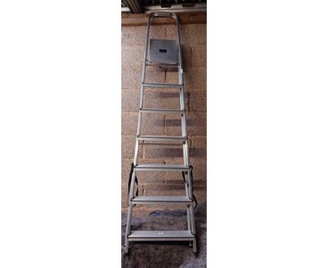 6 STEP ALUMINIUM STEP LADDER