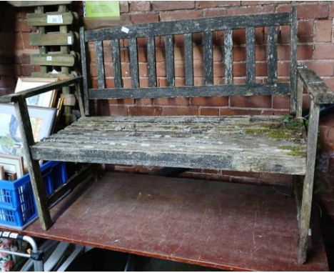 LIGHT WEIGHT WOODEN GARDEN BENCH, 44" LONG