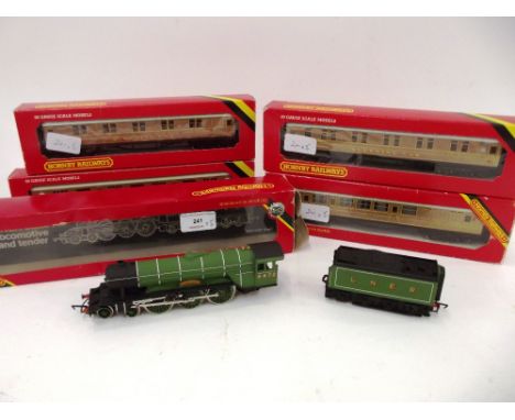A Hornby R855 4-6-2 engine and tender, "Flying Scotsman", (B.D.G.); 2 Gresley sleeping cars and brake/composite; and a Thomps
