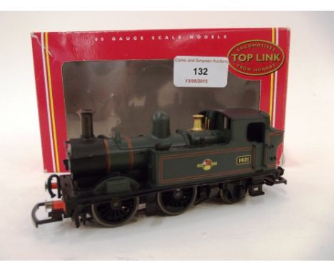 A Hornby R2095A Class 14xx 0-4-2 tank engine,  BR green 1421, with instructions, (B.N.M.)