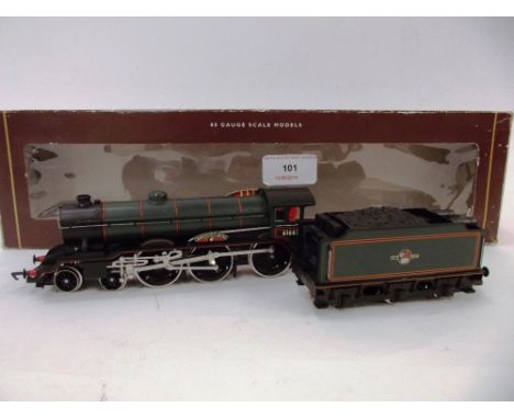 A Hornby R315 Top Link B17  Class 4-6-0 engine and tender, "Manchester United", BR green 61662, box lightly scuffed, (B.N.M.)