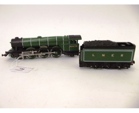 A Horny 4-6-2 engine and tender, "Flying Scotsman", LNER lined green 4472, (G)