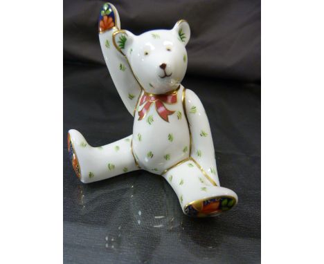 Royal Crown Derby Bear - no box, Red stamp to base 1997