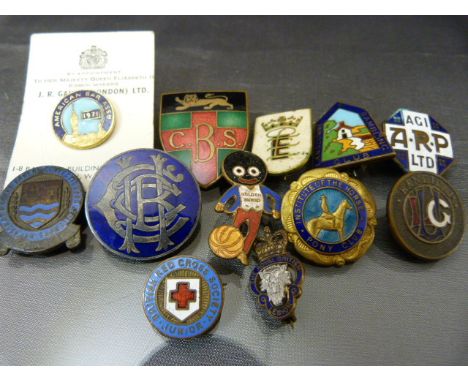 Collection brooches and Lapel enamel badges to include - American Bar Association 1971 by J.R Gaunt, Lansdowne Rambling Club 