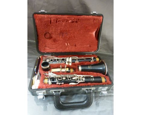 A Yamaha 26ii clarinet in fitted case