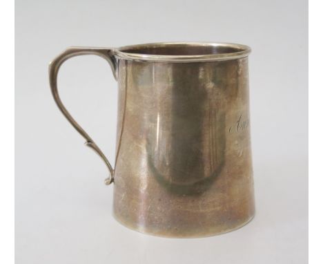 A George V Silver Christening Mug, London 1934, Josiah Williams & Co., 91g 