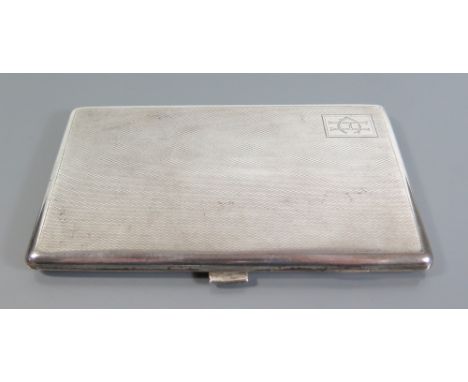 A Sterling Silver Cigarette Case with engine turned decoration, 211g 