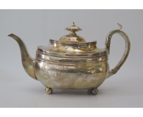 A George III Silver Teapot, London 1809?, indistinct maker's mark, 478g 