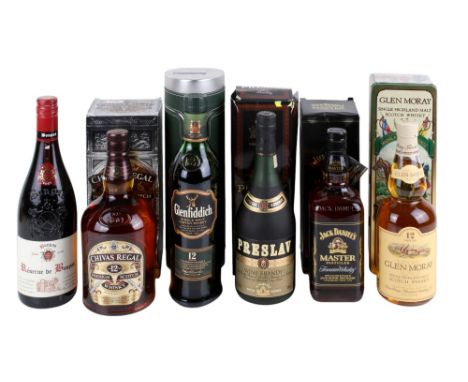 Six bottles of alcohol. Comprising a bottle of Glenfiddich single malt Scotch whisky, 40%, 750ml, a bottle of Chivas Regal Sc