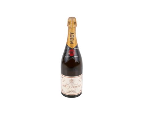Standard single 75cl bottle of 1970 Dry Imperial Moet & Chandon Champagne. Mason fondee en 1743.
