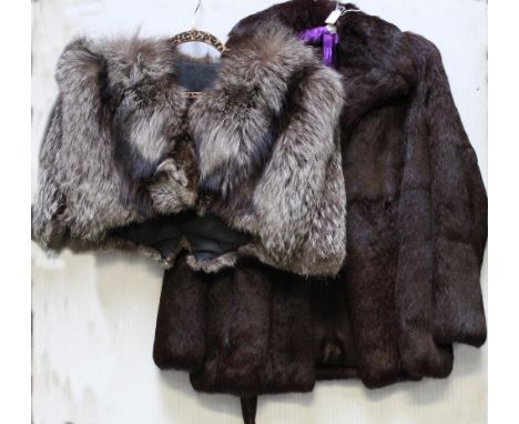 A vintage fox fur evening shoulder cape and a vintage fur coat (2).