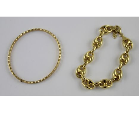 A 9ct gold link bracelet and a 9ct gold bangle, combined approx 11.3g (2). CONDITION REPORT Both stamped 375, the bangle also
