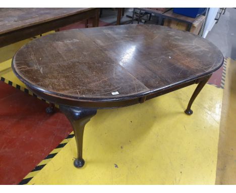 * Vintage table with queen Anne legs - 2800w x 110d x 720h