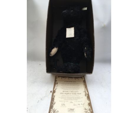 Steiff bear, British collectors bear, 1912 replica Teddy bear, limited edition #596 of 3000, black bear including certificate