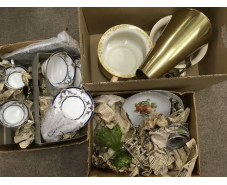 A small group of ceramics including a Worcester teaset - NO RESERVE