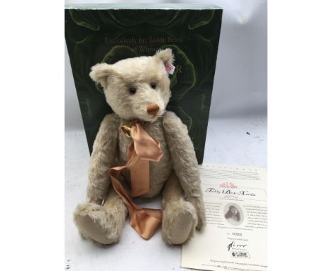 Steiff bear, Teddy bear Xenia, boxed with certificates, limited edition #205 of 1500