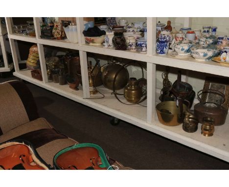 Collection of metal wares including copper and brass bound coal bucket, miners lamp, table lamps, Bunsen burners etc.