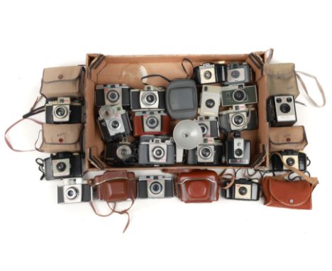 mostly Kodak examples e.g. Colorsnap, Brownie, Cresta, and some other makes, condition generally F-G.