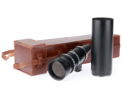 black, serial number539195, barrel VG, optics G, light smears inside possibly from cleaning, with hood and rigid leather case