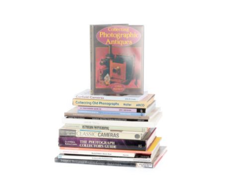 to include books on general camera collection, some catalogues, and books on photo technique and chemistry. Overall condition