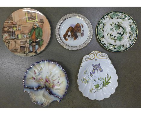 A collection of plates including Spode, Carlton Ware, Mason's etc. **PLEASE NOTE THIS LOT IS NOT ELIGIBLE FOR POSTING AND PAC