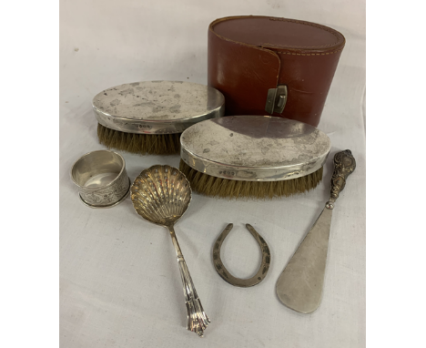 Cased silver hairbrushes, silver handled shoe horn, Frances Howard 1968 horse shoe, William Gallimore &amp;Sons 1951 spoon,&n