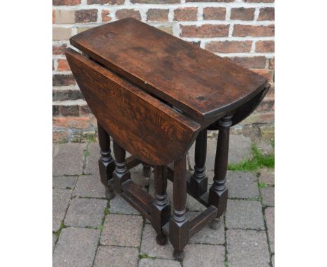 Oak gate leg table, 84cm x 66cm&nbsp;