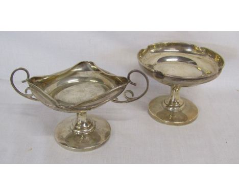 J&amp;R Griffin 1922 silver bon bon dish and a 1919 shaped bon bon dish - total weight 5.66 ozt