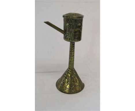 Brass oil lamp filler, with detachable pourer and repoussé decoration, H 24.5cm&nbsp;