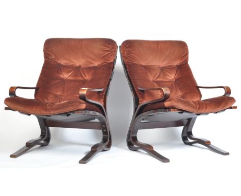 Elsa &amp; Nordahl Solheim - Pirate Chair - A pair of mid 20th century Danish stained beech bentwood easy / lounge / sling ch