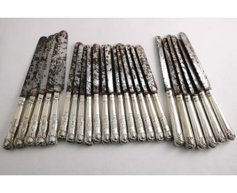 AN EDWARDIAN SET OF FIVE KING'S PATTERN TABLE KNIVES &amp; THIRTEEN SIDE KNIVES TO MATCH, by Harrison Brothers &amp; Howson, 