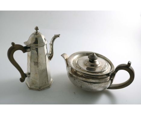 A GEORGE III SQUAT CIRCULAR TEA POT with a "cape" rim and a ring foot, by W. Burwash &amp; R. Sibley, London 1807 and an earl