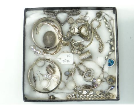 PARCEL OF WHITE METAL / SILVER JEWELLERY to include bright-cut bangle, charms, earrings and rings ETC