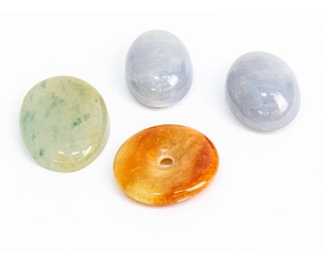 A GROUP OF FOUR LOOSE JADE PIECES
To include two translucent greyish purple cabochons; a semi transparent cabochon; and a red