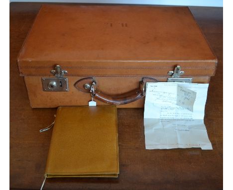 A Gentleman’s Travelling Leather Case with Fitted - Sterling Silver Toiletry Containers - Jars hallmarked London 1912 - Conte